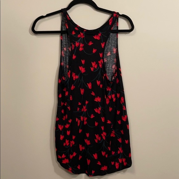 black tank top - Picture 4 of 4